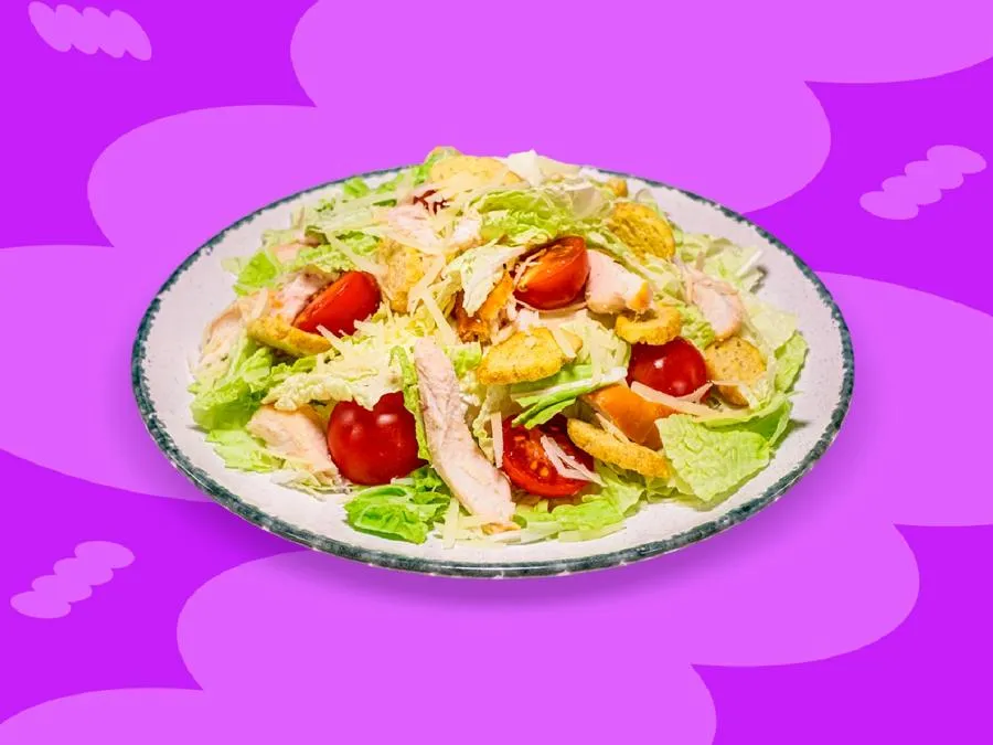 Салат Цезарь с курицей